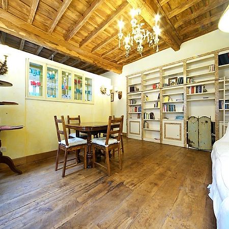 Charming Trastevere Apartment Rome Bagian luar foto