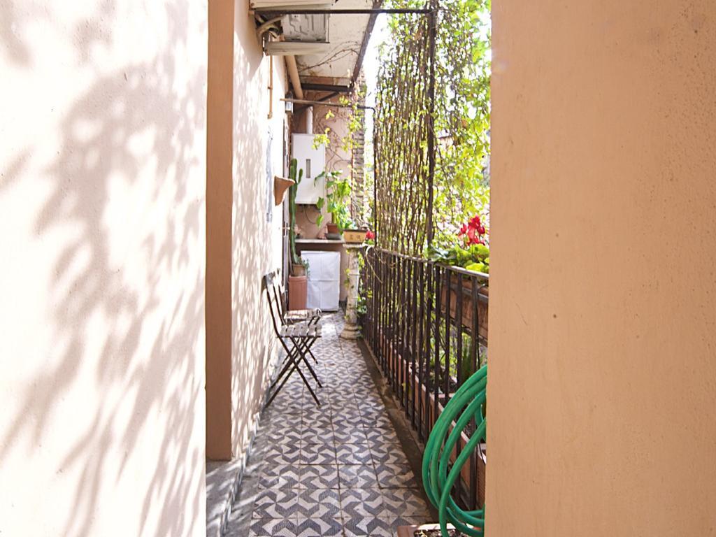 Charming Trastevere Apartment Rome Bagian luar foto