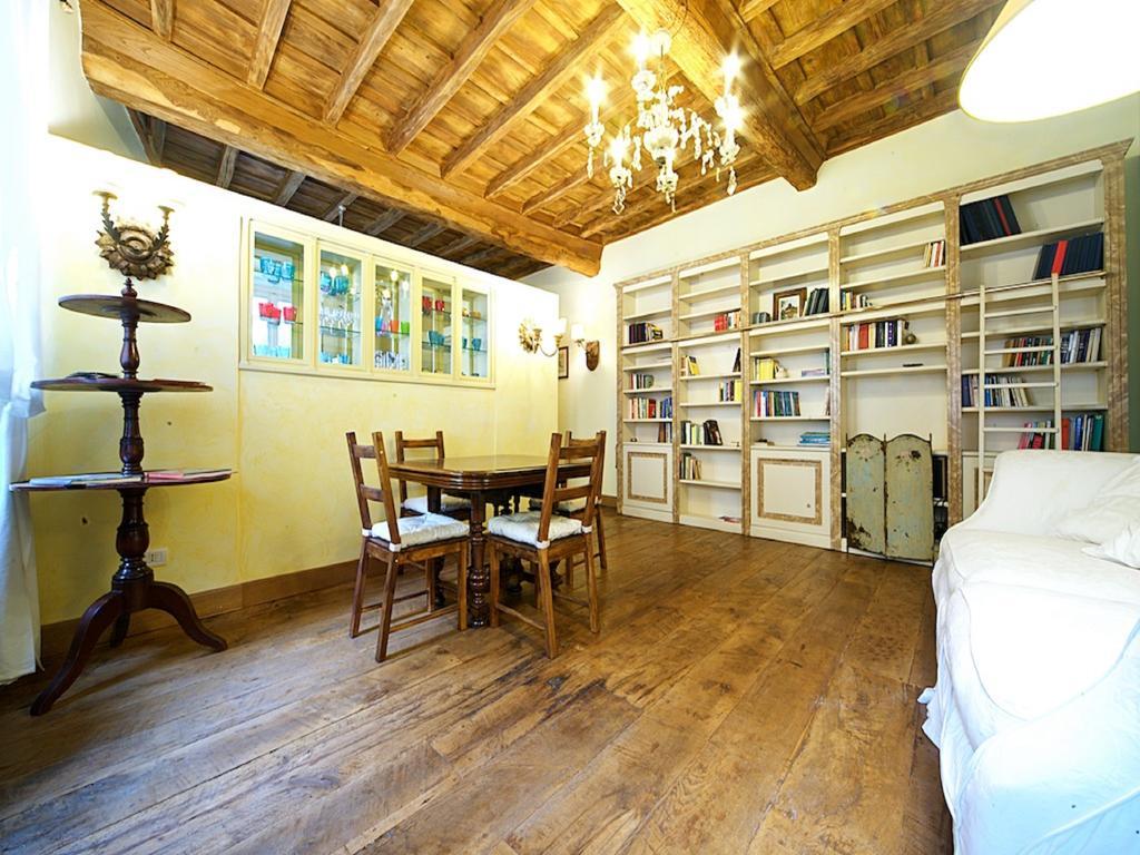 Charming Trastevere Apartment Rome Bagian luar foto