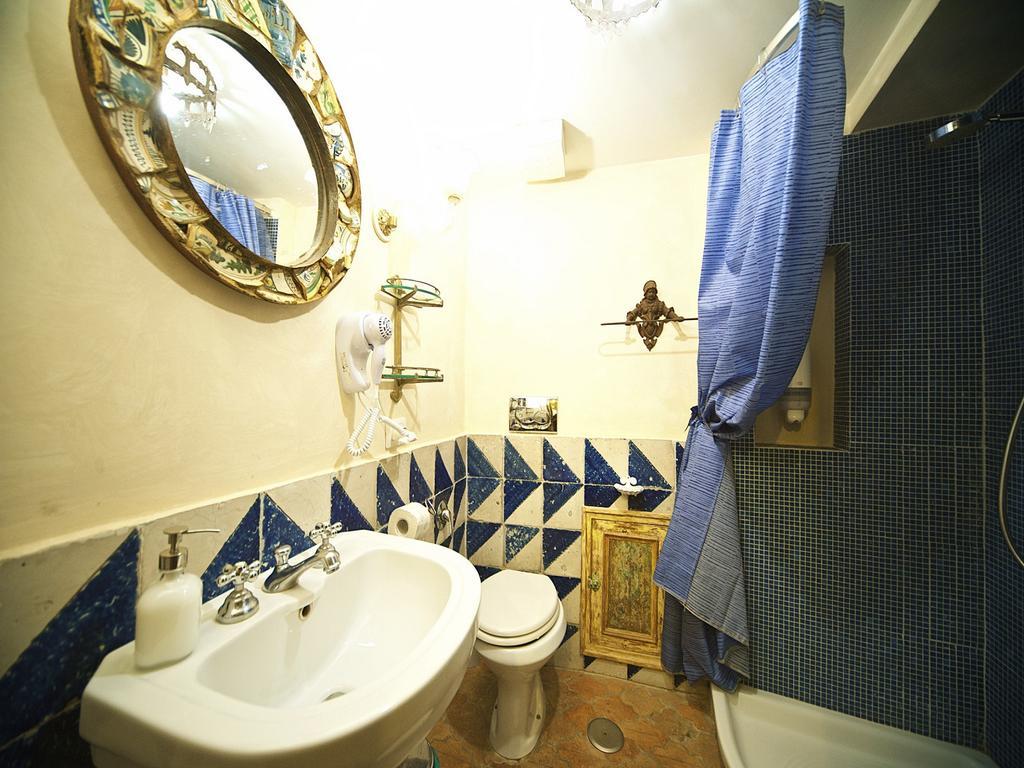 Charming Trastevere Apartment Rome Bagian luar foto
